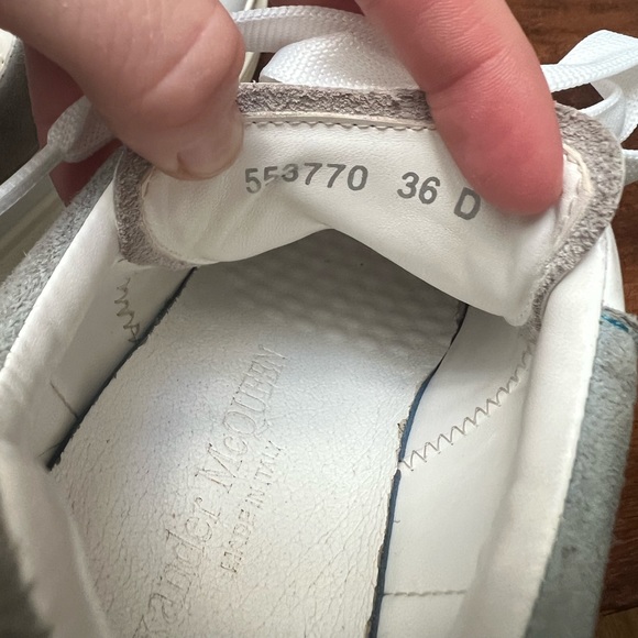 Alexander McQueen Leather Oversized Sneaker - Picture 8 of 8